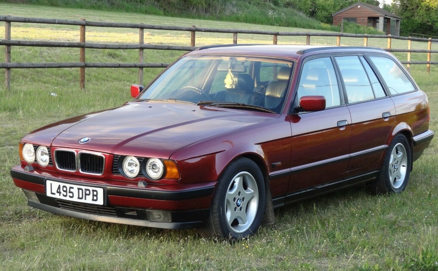 BMW E34 530i touring